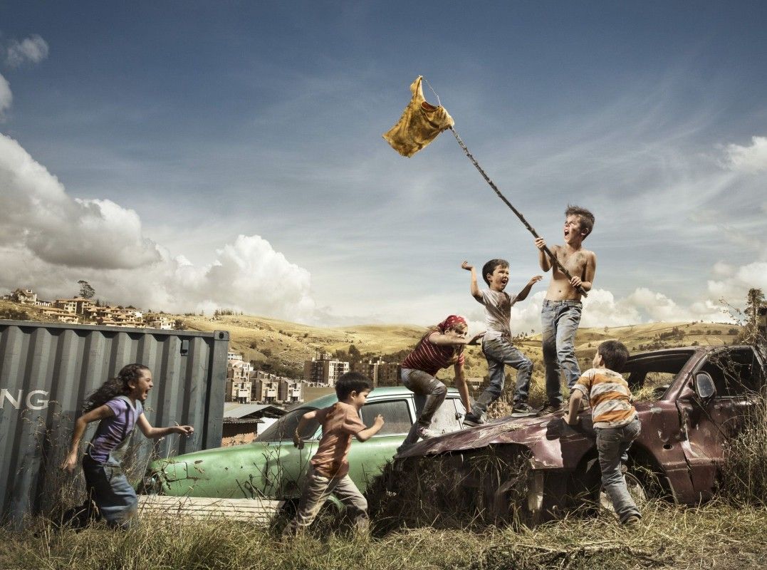 © Fernando Decillis