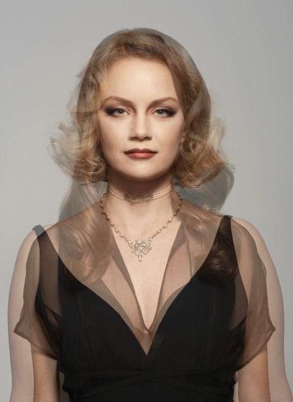 Mother & Daughter ©Hugh Kretschmer