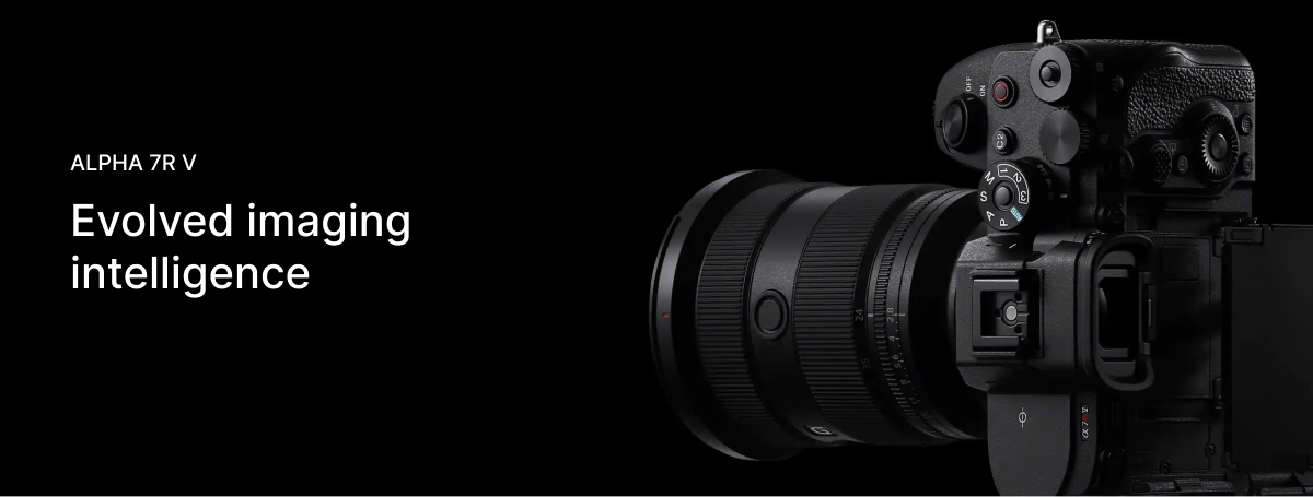 Image of Sony 7R V camera and lens
